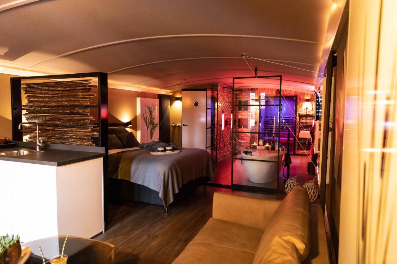 Wellnessboat De Michiel De Ruyter Hotel Groningen Luaran gambar
